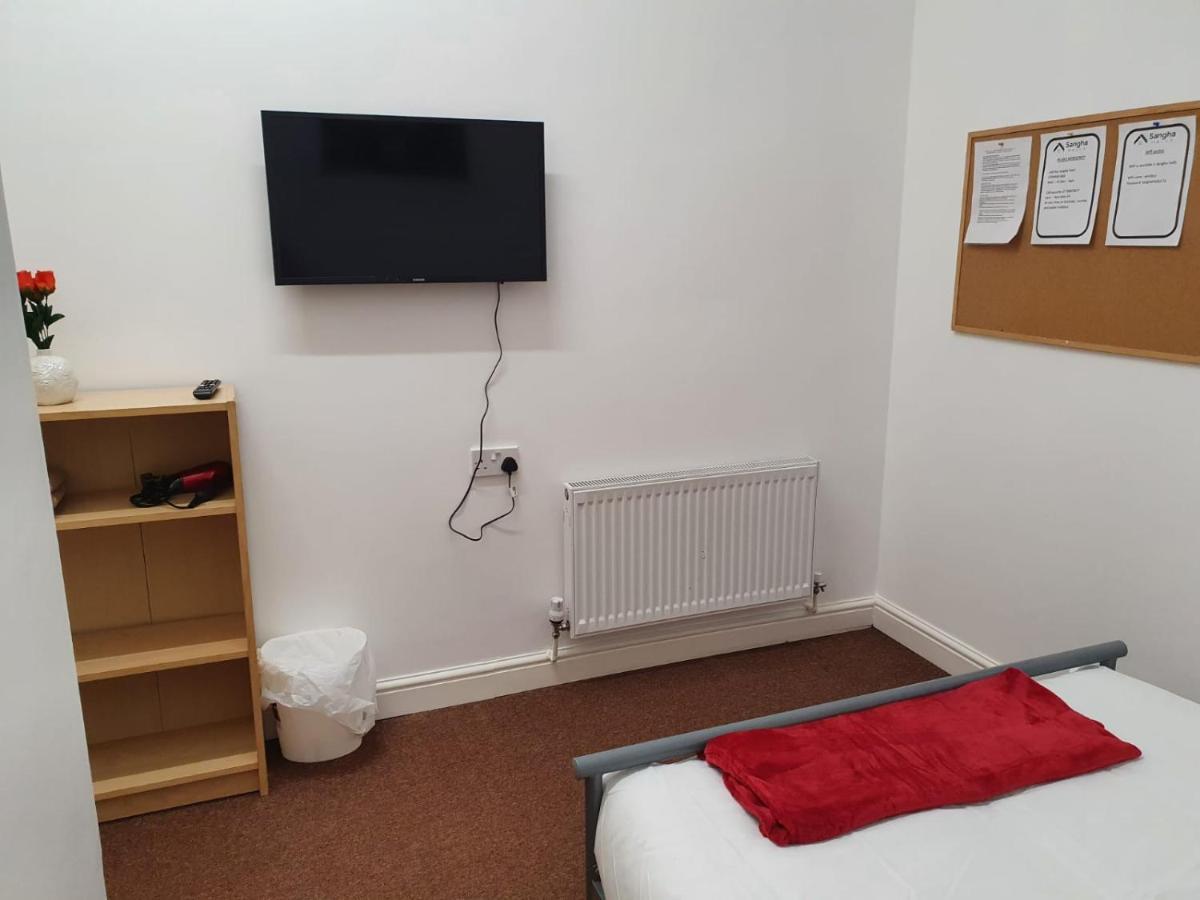 D19 Sangha Hall Leicester Zewnętrze zdjęcie